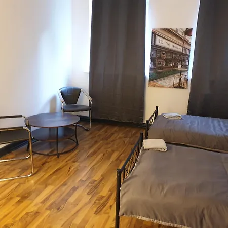 Apartment Fly Away *